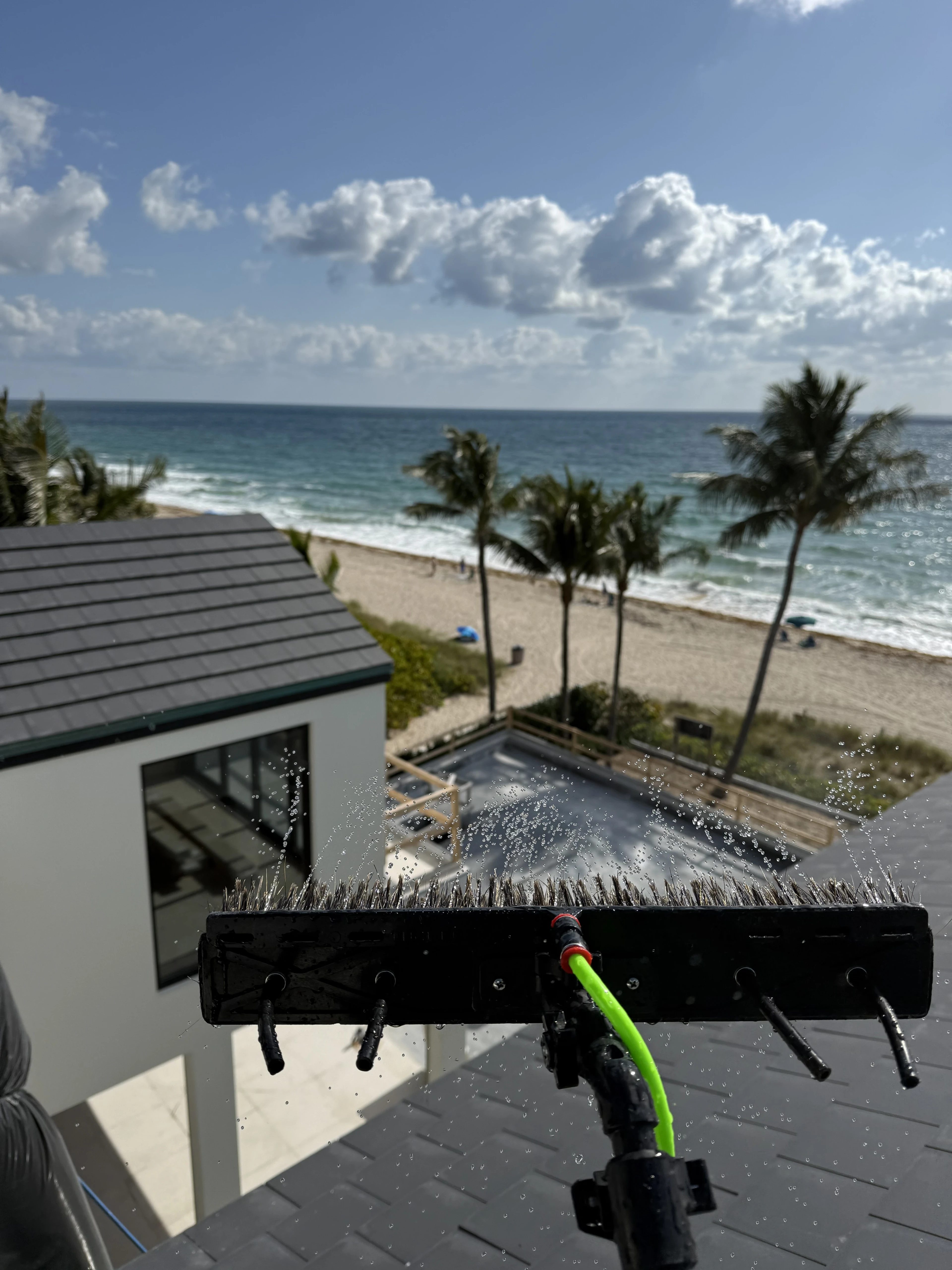 solar panel cleaning service in Lauderhill