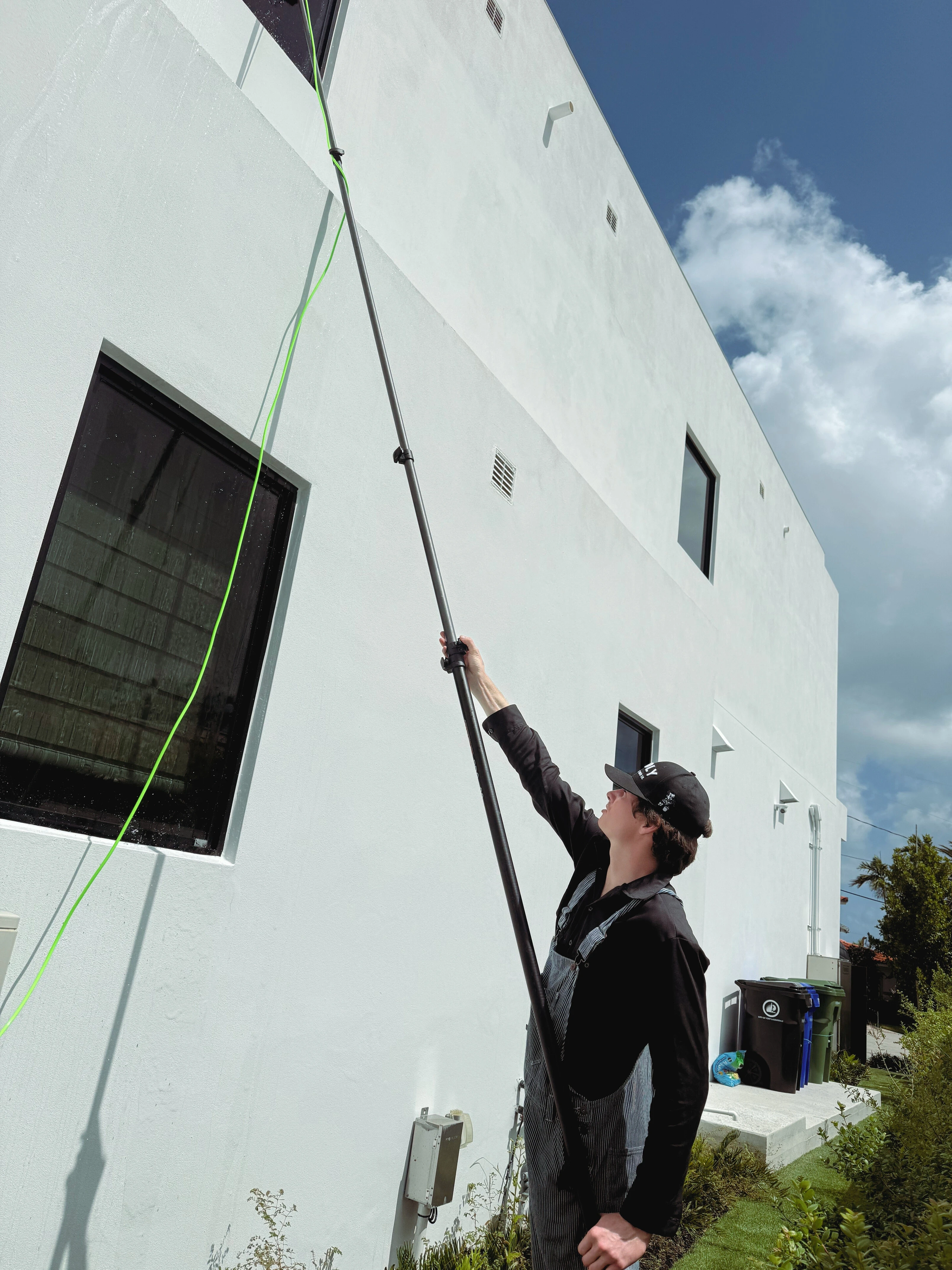 house washing and pressure washing in Deerfield Beach