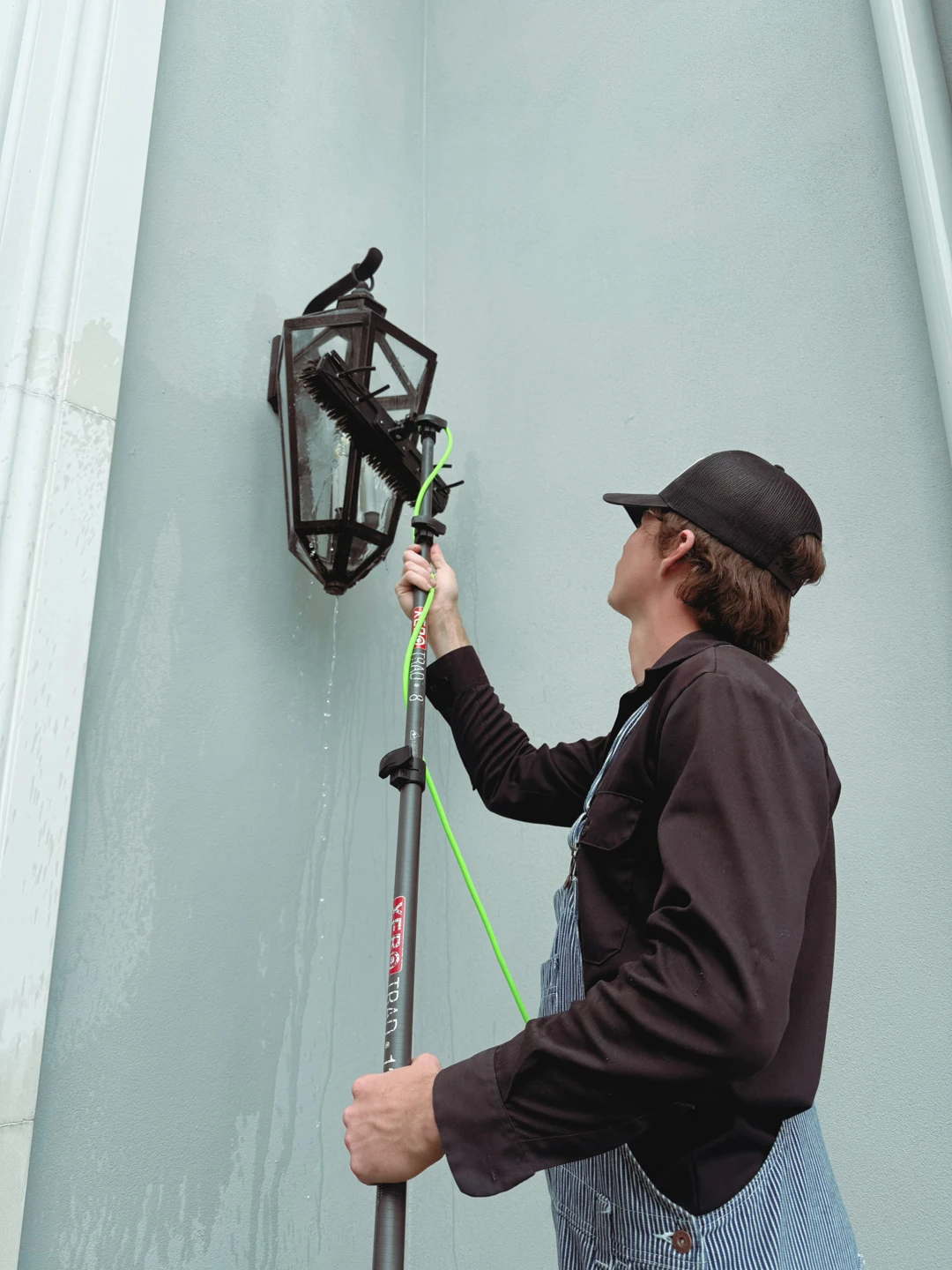 roof cleaning service in Lauderhill