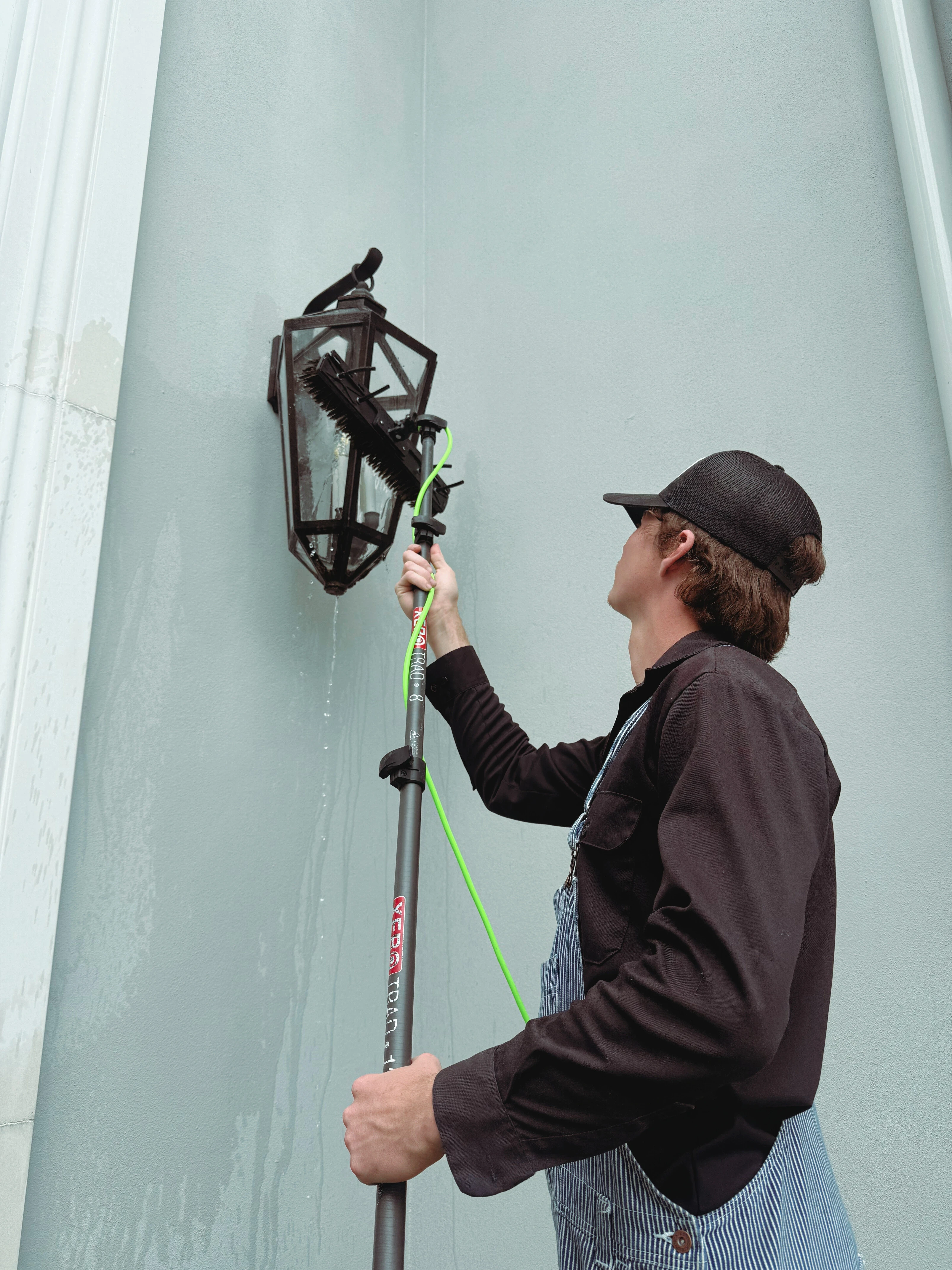roof cleaning service in Lauderhill